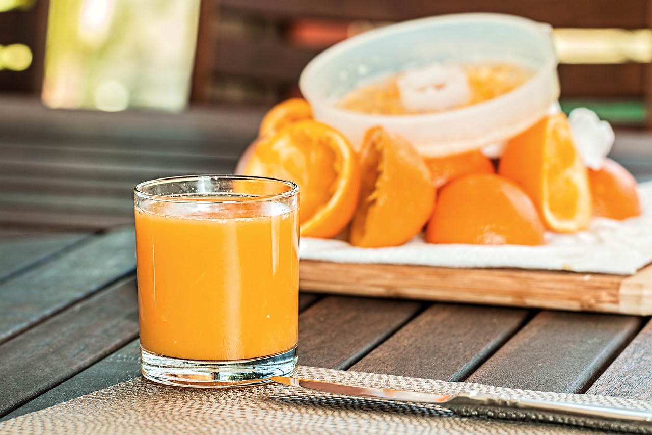 寝る前に飲むダイエット飲料は男性に効果的なのか？