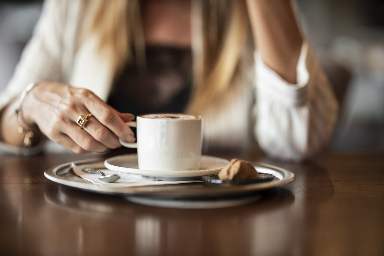 食事前に飲むダイエットに効果的な飲み物は？