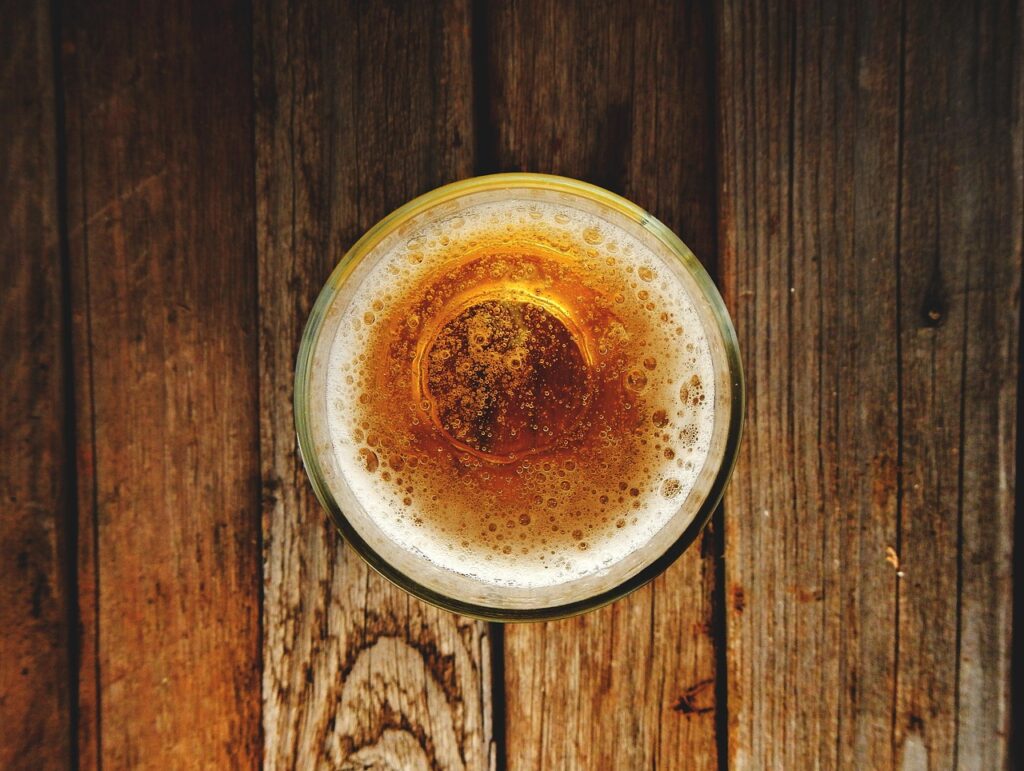 30代男性におすすめの緑茶カテキンサプリと飲料の比較は？